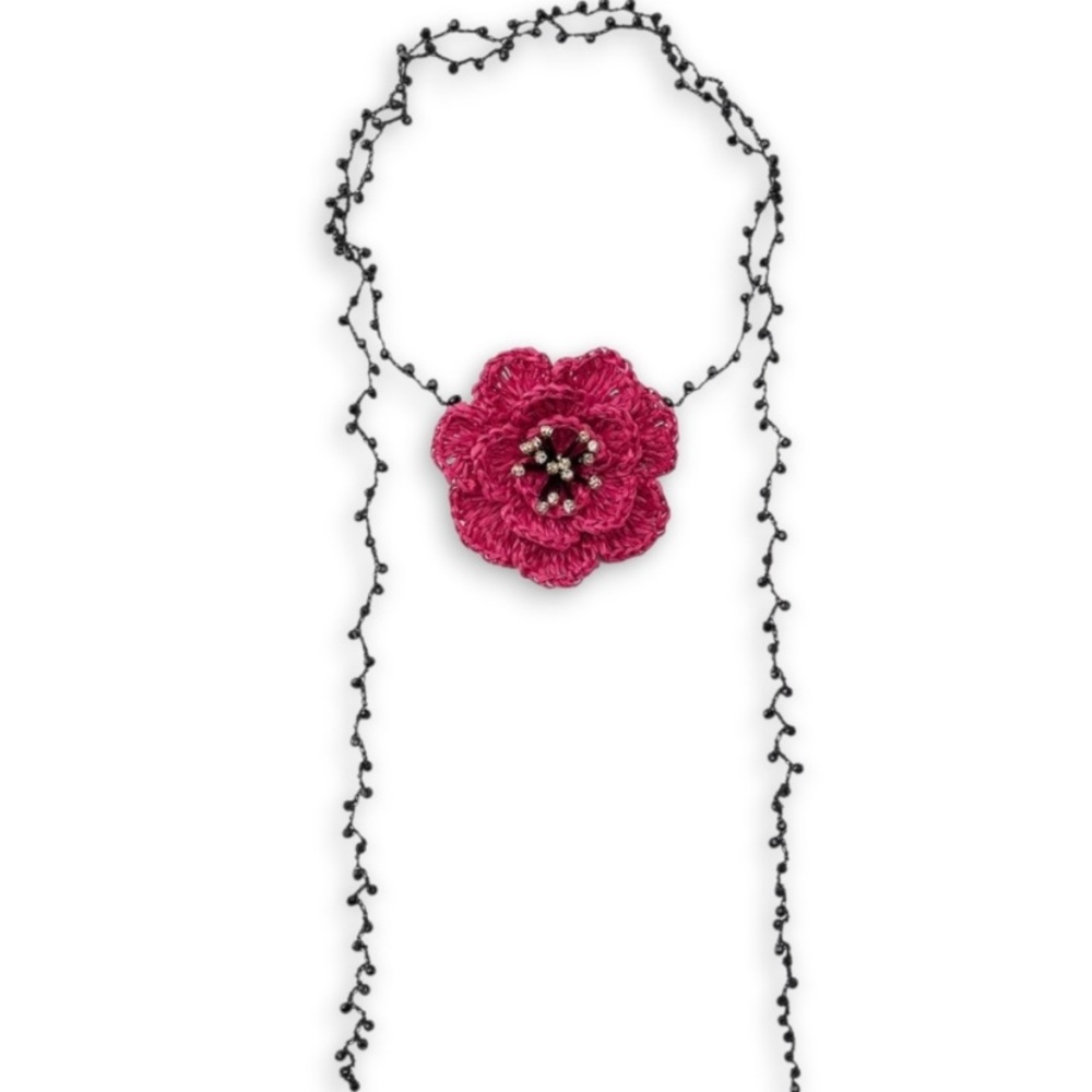 ZARA NWT Choker necklace with a raffia flower pendant. Cottage festival y2k